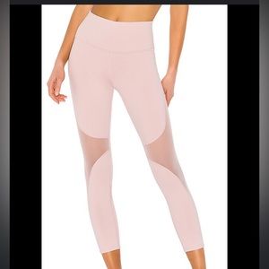 Alo Yoga Coast High Capri Leggins